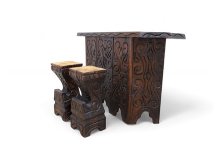 Witco Tiki Bar & 2 Stools