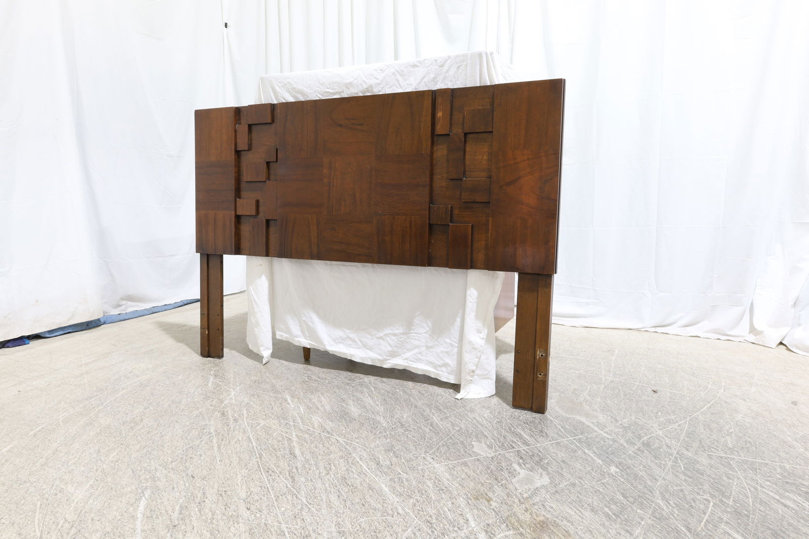 Lane Brutalist Headboard (1 of 4)
