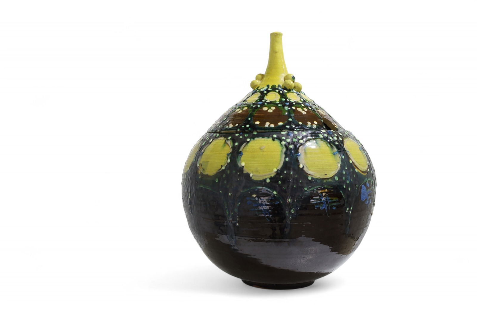 Bjorn Wiinbald Coverd Tureen (1 of 11)