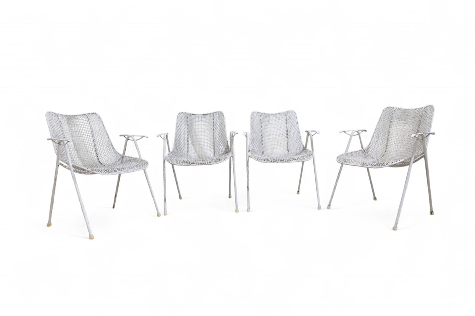 Russell Woodard Arm Chairs - 4: A set of 4 Russell Woodard arm chairs Dimensions:29x23x23 Seat Height:16