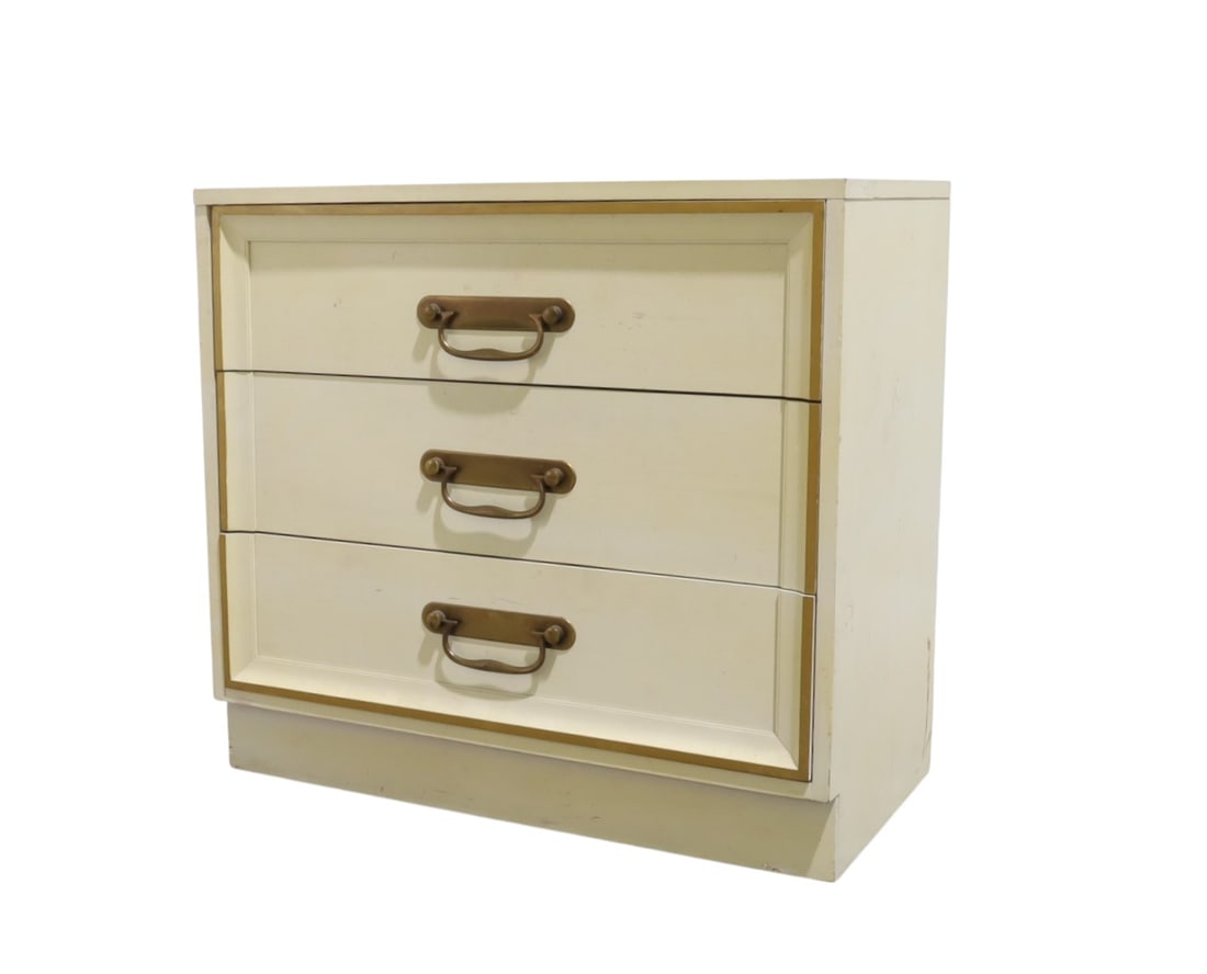 James Mont Style 3 Drawer Dresser: A James Mont style 3 drawer dresser Dimensions:29.5x32x17