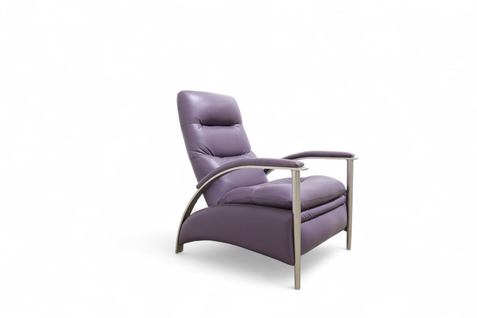 Ethan Allen Radius Chair: An Ethan Allen "Radius" reclining leather lounge chair Dimensions:40x28x35 Seat Height:18