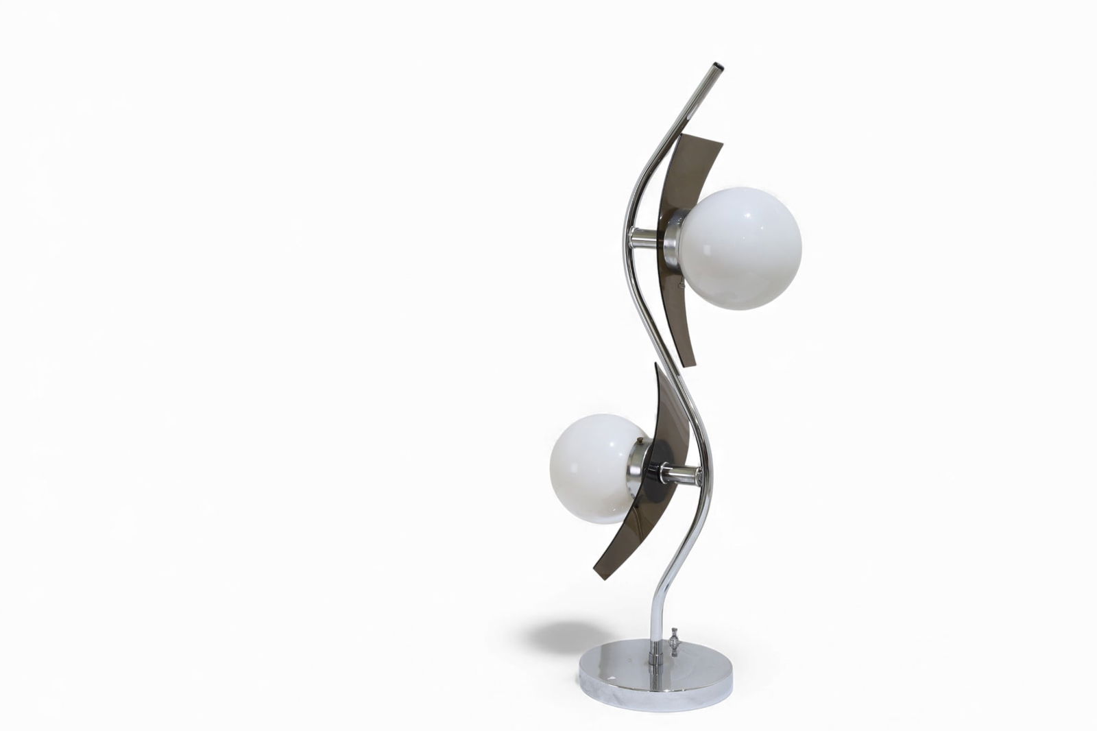 Chrome & Lucite Table Lamp (1 of 8)