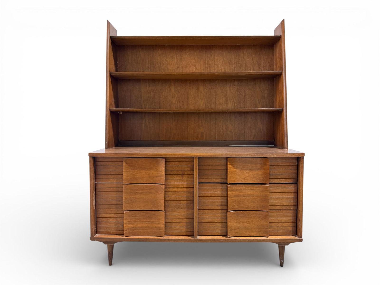 Johnson Carper Lowboy Dresser with Hutch Top (1 of 20)