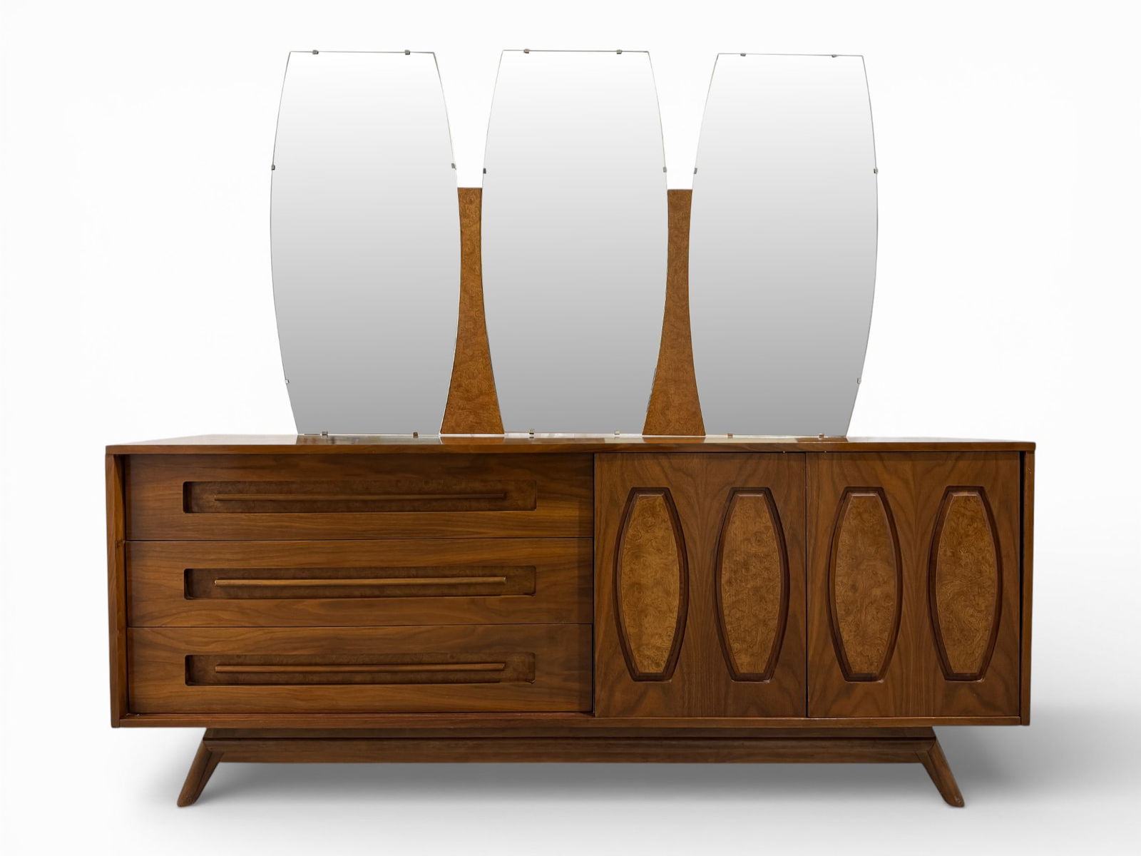 Young Manufacturing Walnut Dresser with Mirror (1 of 19)