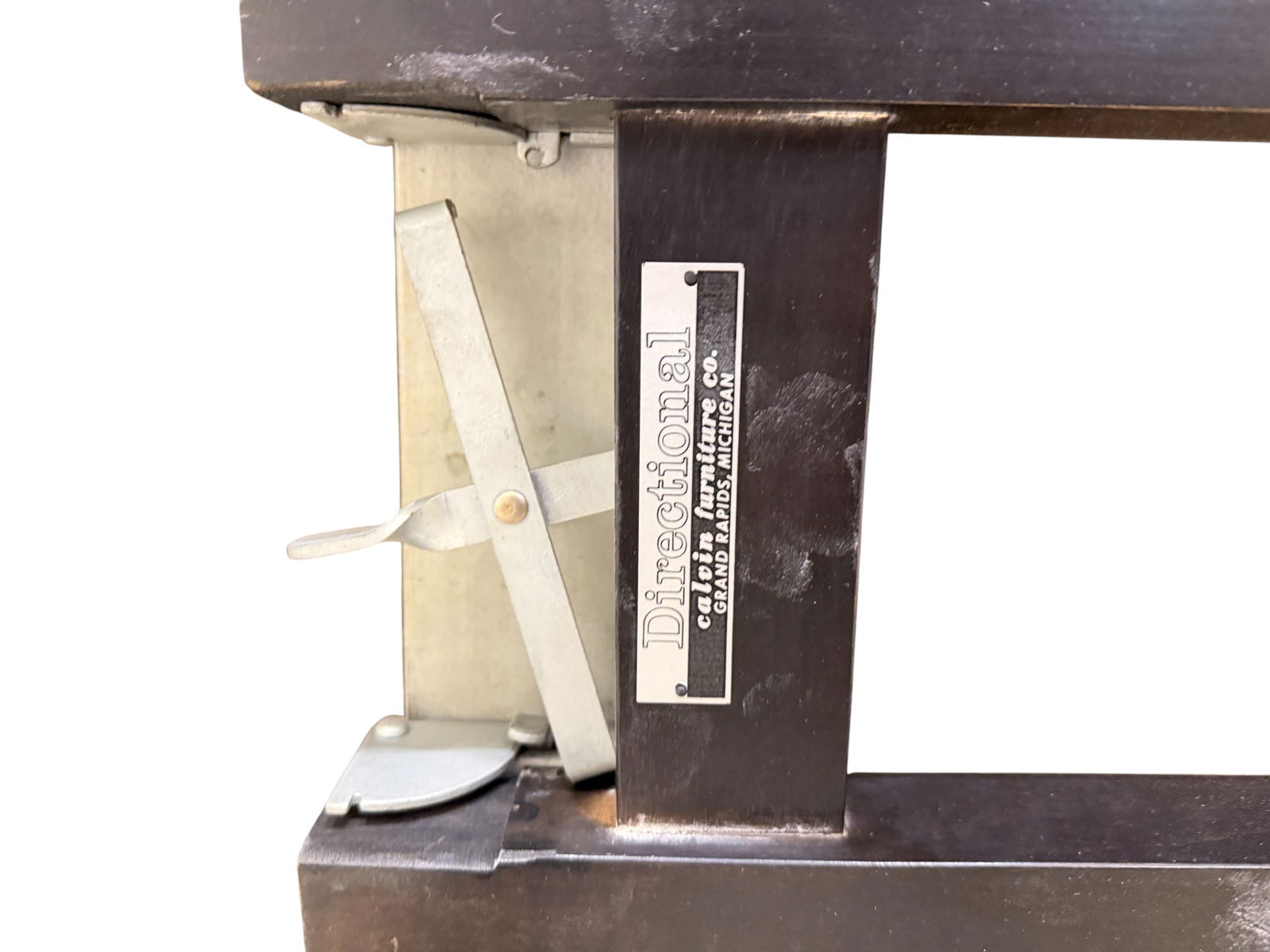 Directional Round Dining Table - 10