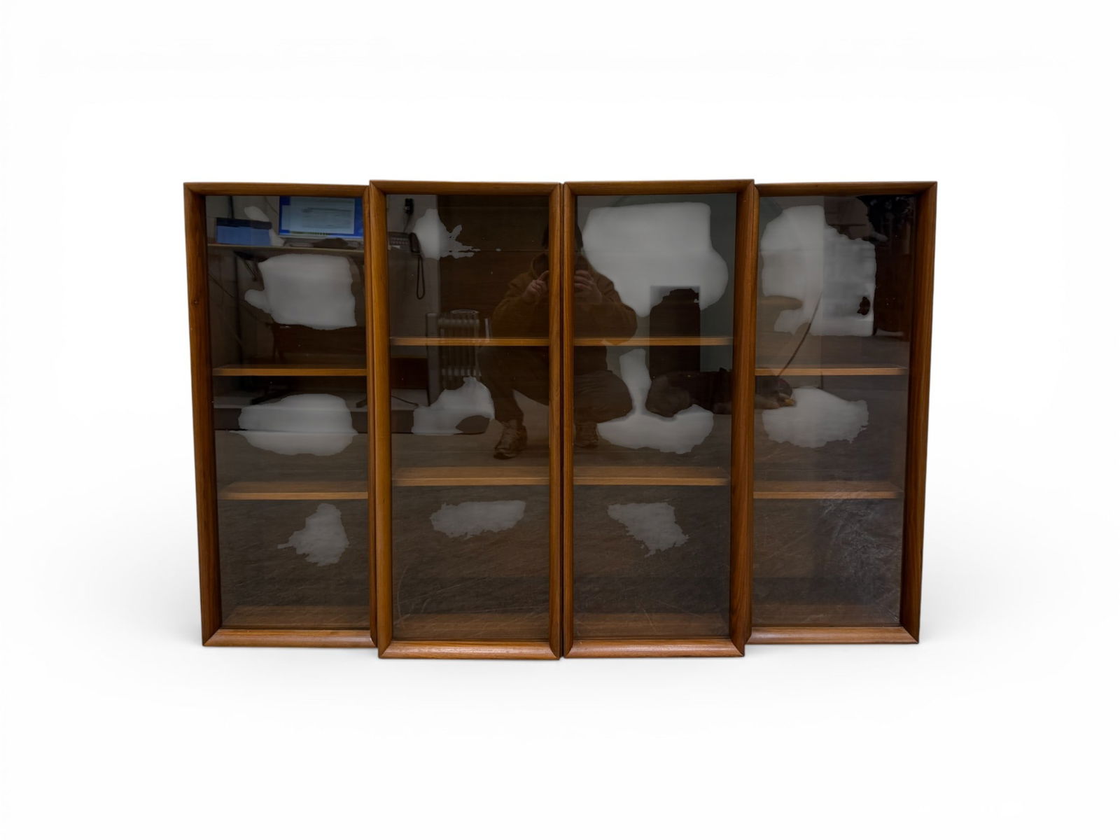 Mid Century Walnut Display Cabinet (1 of 15)