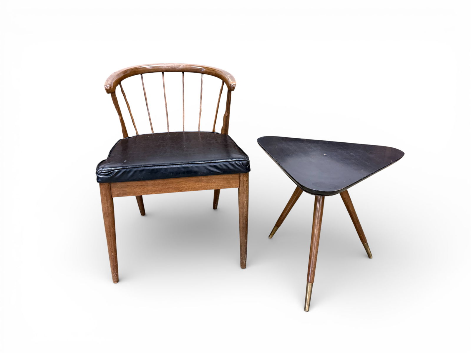 Mid Century Chair & Triangle Table: A mid century modern chair and triangle side table Chair Dimensions: H:29.5" W:21" D:22" Seat Height:18 Table Dimensions:18x22