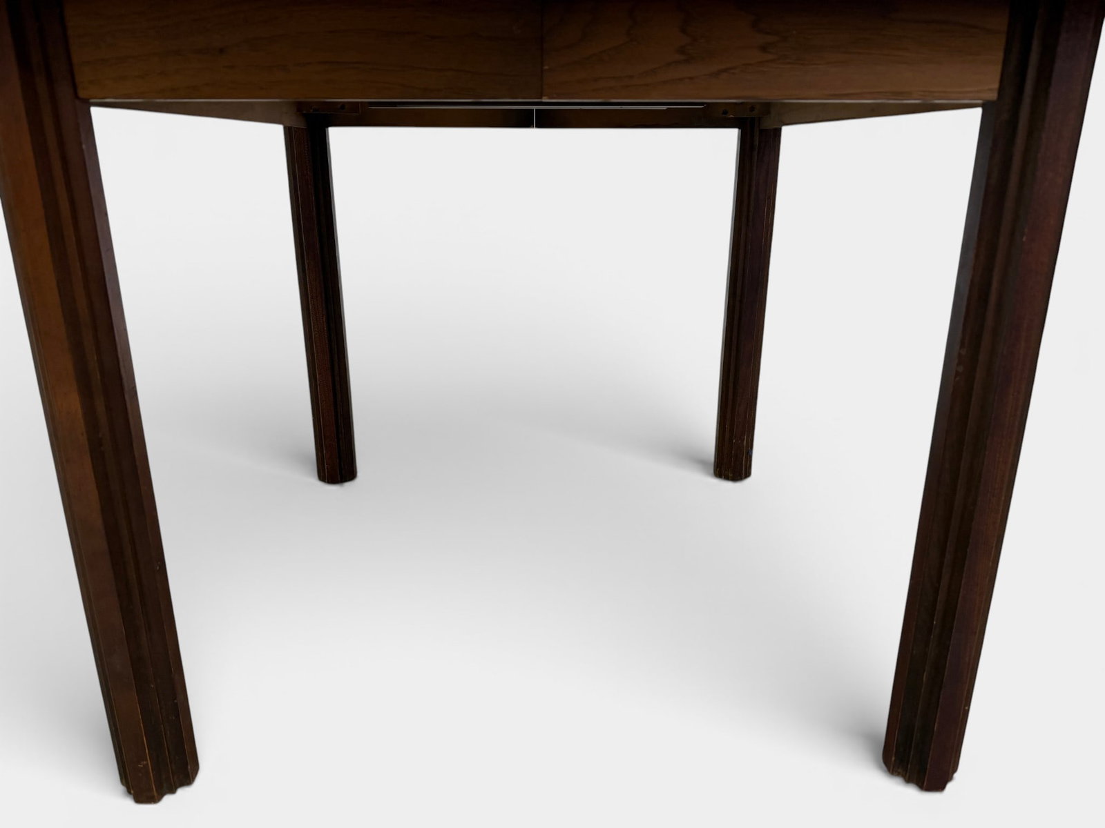 Lane Tower Dining Table - 12