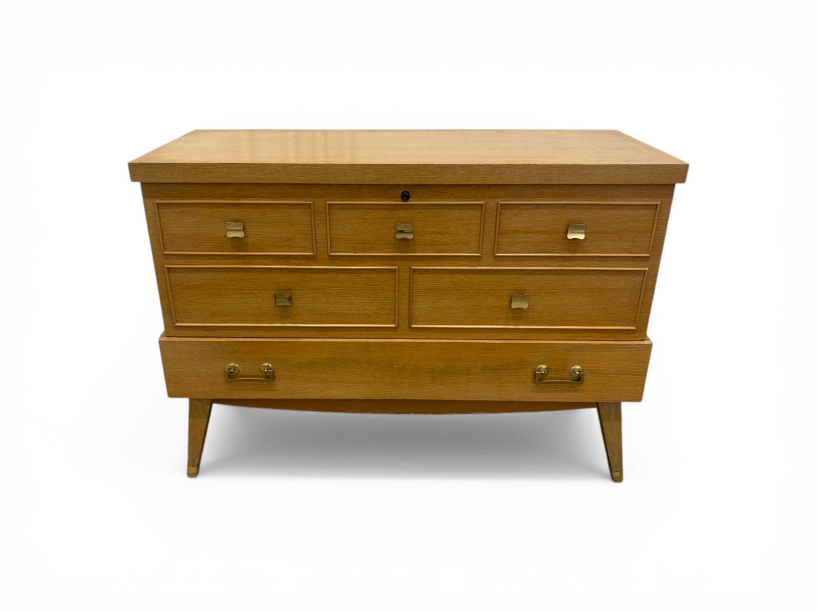 Lane Cedar Chest (1 of 15)