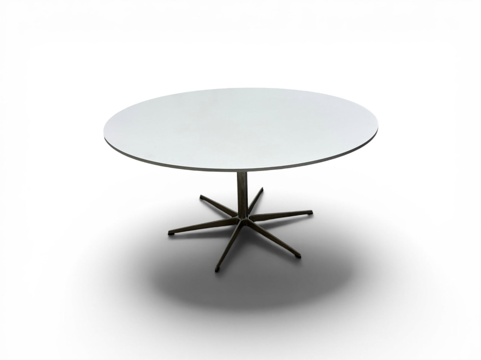 Arne Jacobsen for Fritz Hansen A 826 Dining Table (1 of 12)