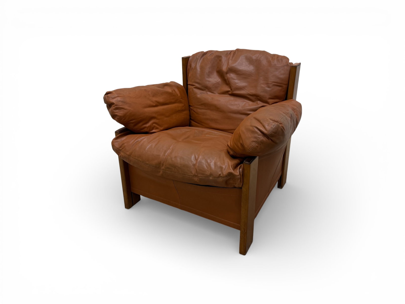 Afra & Tobia Scarpa "Artona" leather Lounge Chair: Afra and Tobia Scarpa for Maxalto/B&B Italia. Artona leather lounge chair. Italy, 1980s. Dimensions: H:36" W:37" D:38" Seat Height:18"