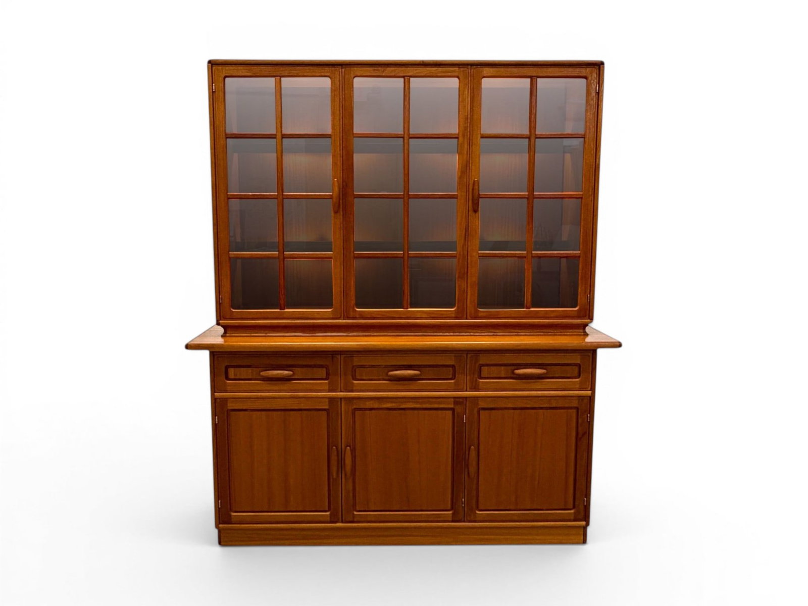 Dyrlund Danish Modern Sideboard With Hutch (1 of 16)