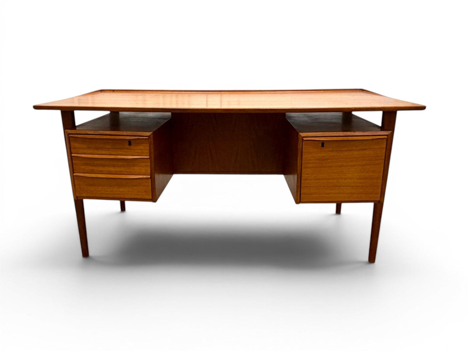 Peter Lovig Neilsen Floating Top Desk: Peter Lovig Neilsen, floating top desk. Lovig mark to the underside. Dimensions: H: 30" W: 61" D: 28"