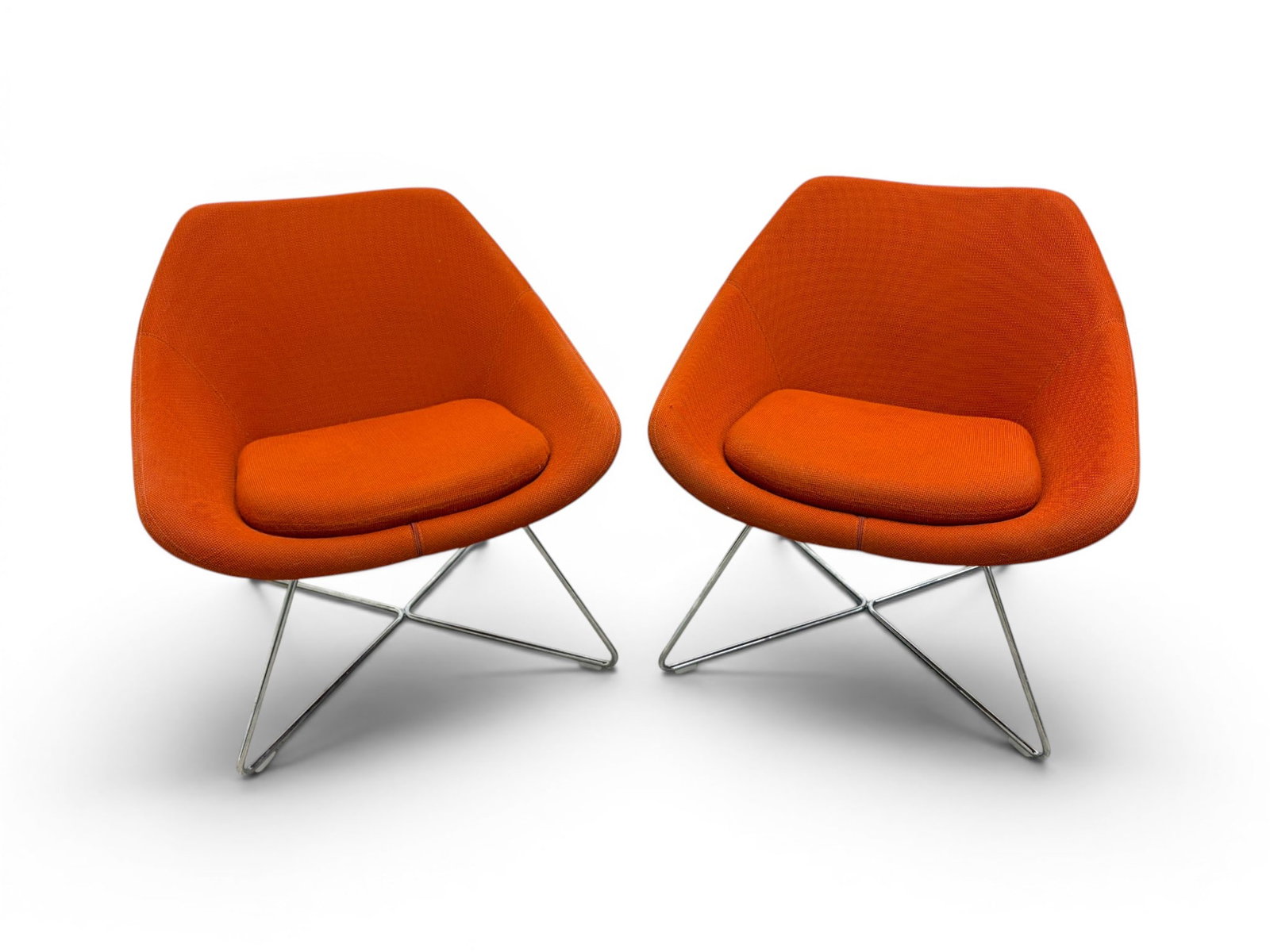 Pair Allermuir Modern Lounge Chairs: Pair Allermuir modern lounge chairs. Chrome frames, with orange upholstery. Allermuir labels on the undersides. Dimensions: H: 29.5" W: 29" D: 29.5" , seat height 18"