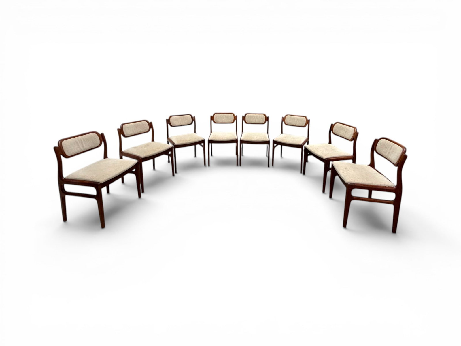 8 Johannes Andersen for Uldum Dining Chairs: Set of 8 Johannes Andersen for Uldum Danish modern side chairs. Unsigned. Dimensions: H: 30.5" W: 18.5" D: 18", seat height 18.25"