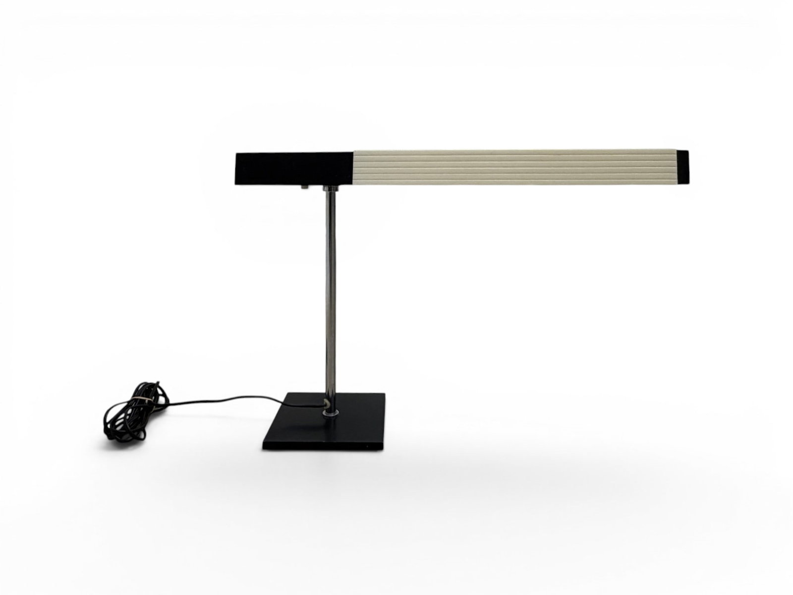 Lightolier Model 8603 Desk Lamp (1 of 11)