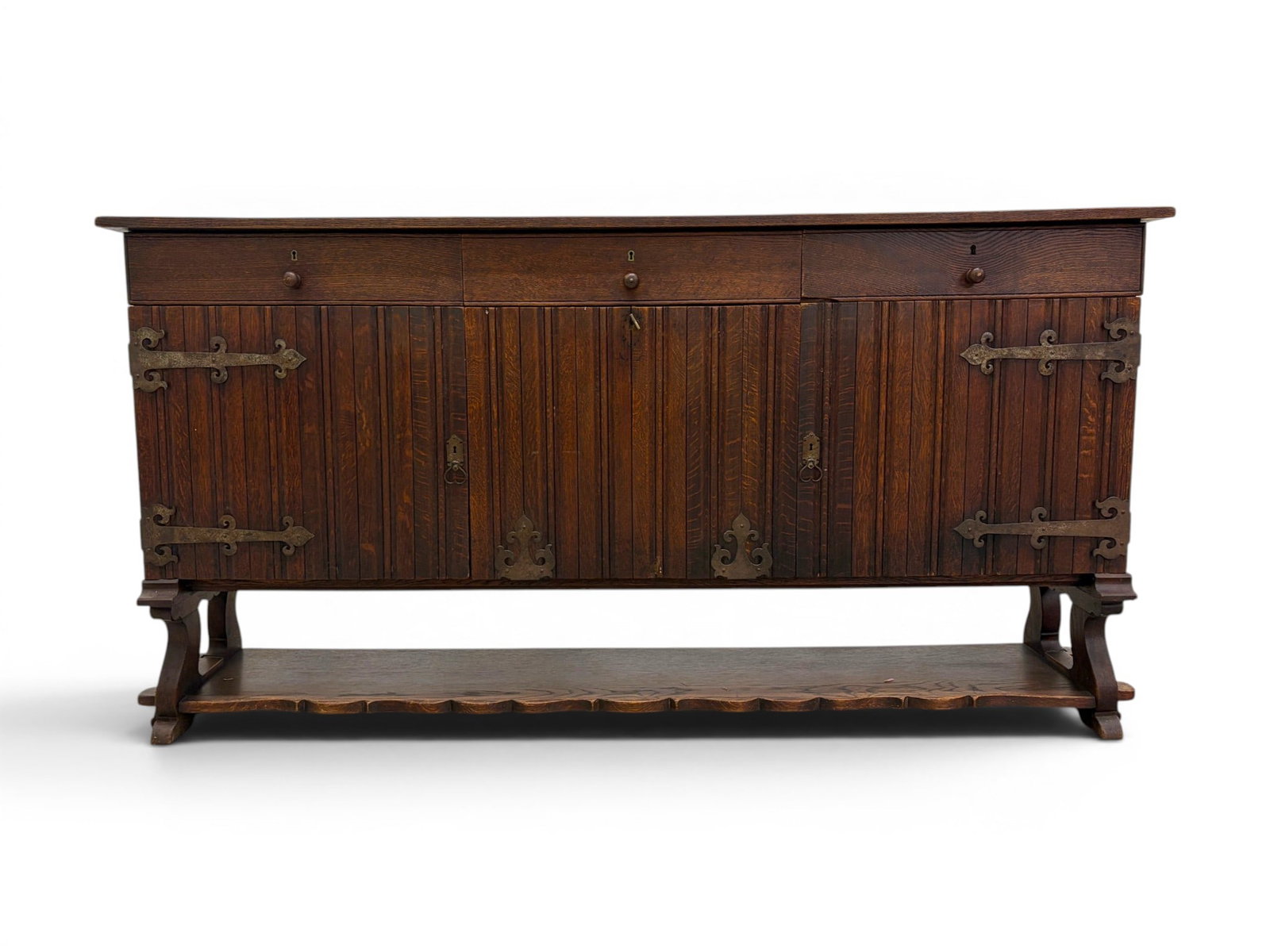 Continental Spanish Style Oak Sideboard (1 of 20)