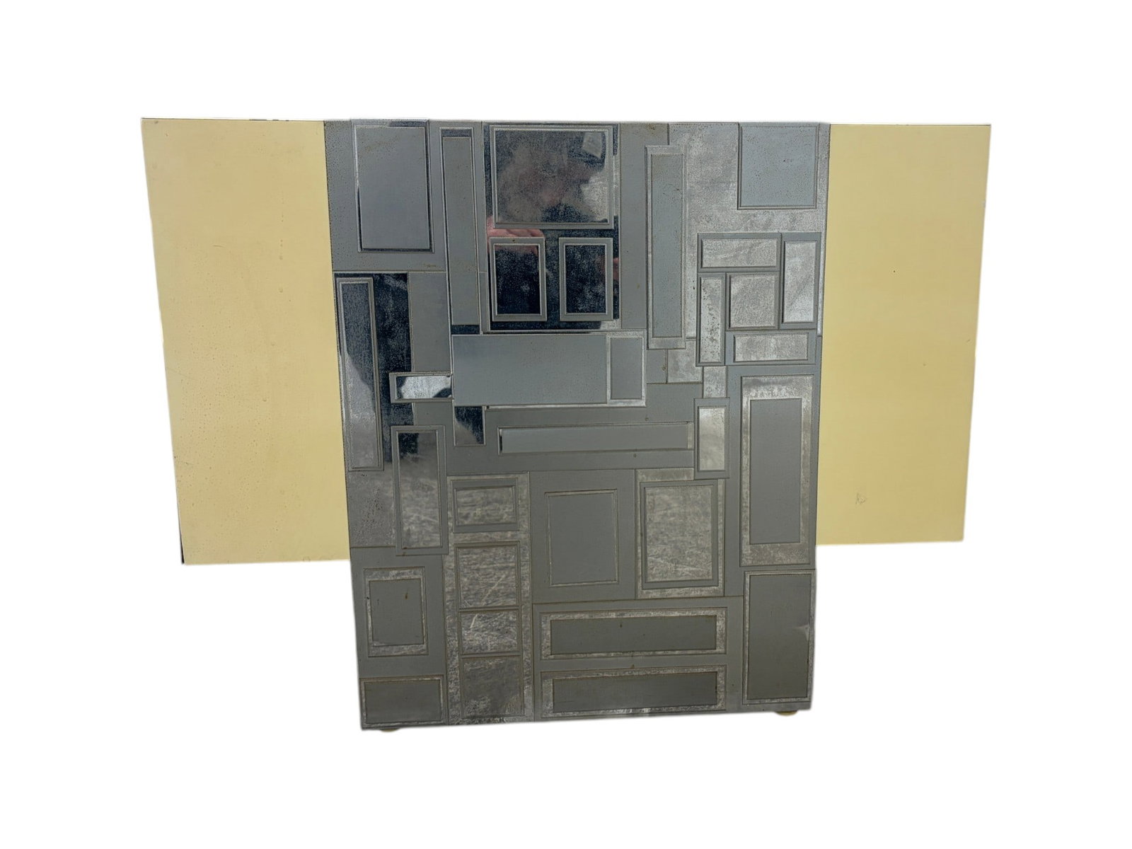 Cityscape & Lacquer Floating Table - 5