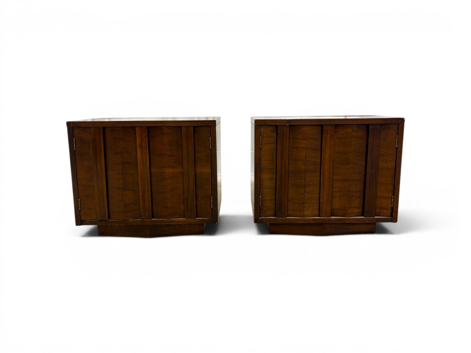 Pair of Lane Brutalist Style Nightstands (1 of 16)
