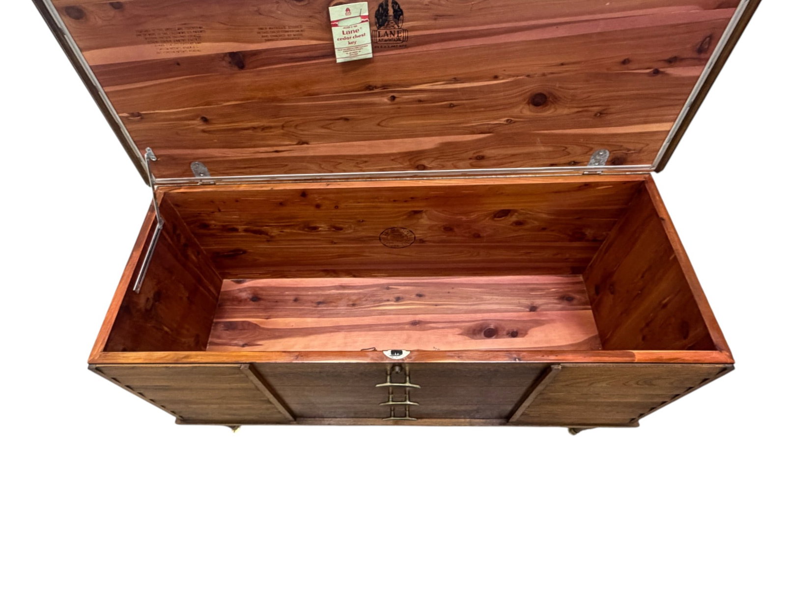 Lane Cedar Chest - 7