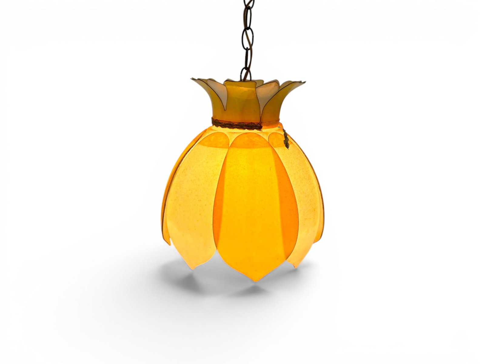 Mid-Century Tulip Swag Chandelier: Mid-century swag hanging pendant light, tulip form, plastic. Dimensions: H: 11.5" W: 9" D: 9"