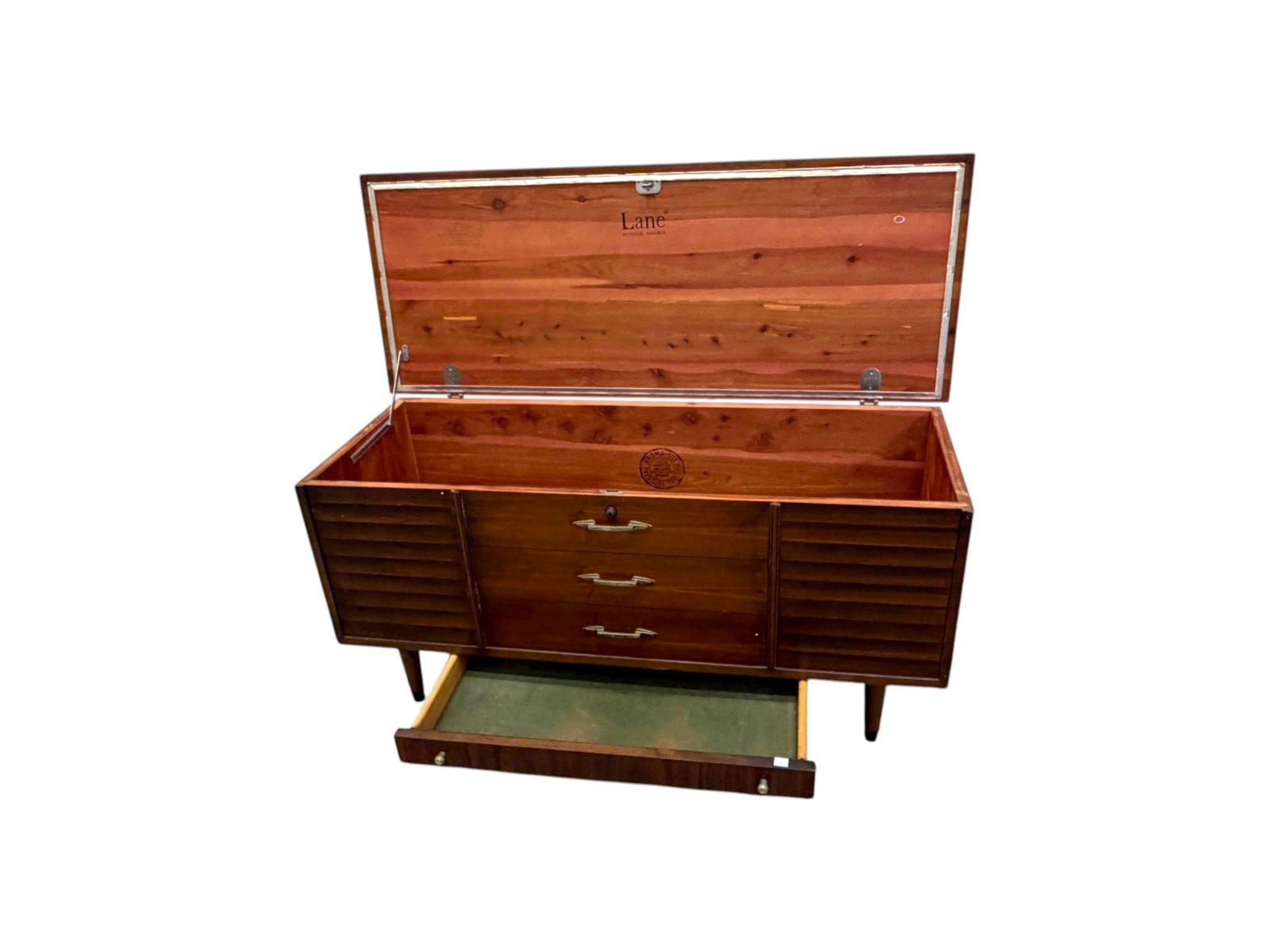 Lane Cedar Chest - 9