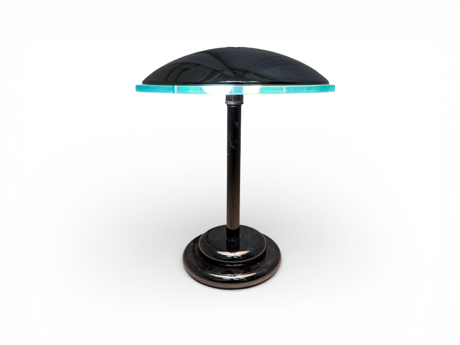 Vintage Table Lamp: Vintage Two-Light Table Lamp Dimensions: H:16" W:13" D:13"