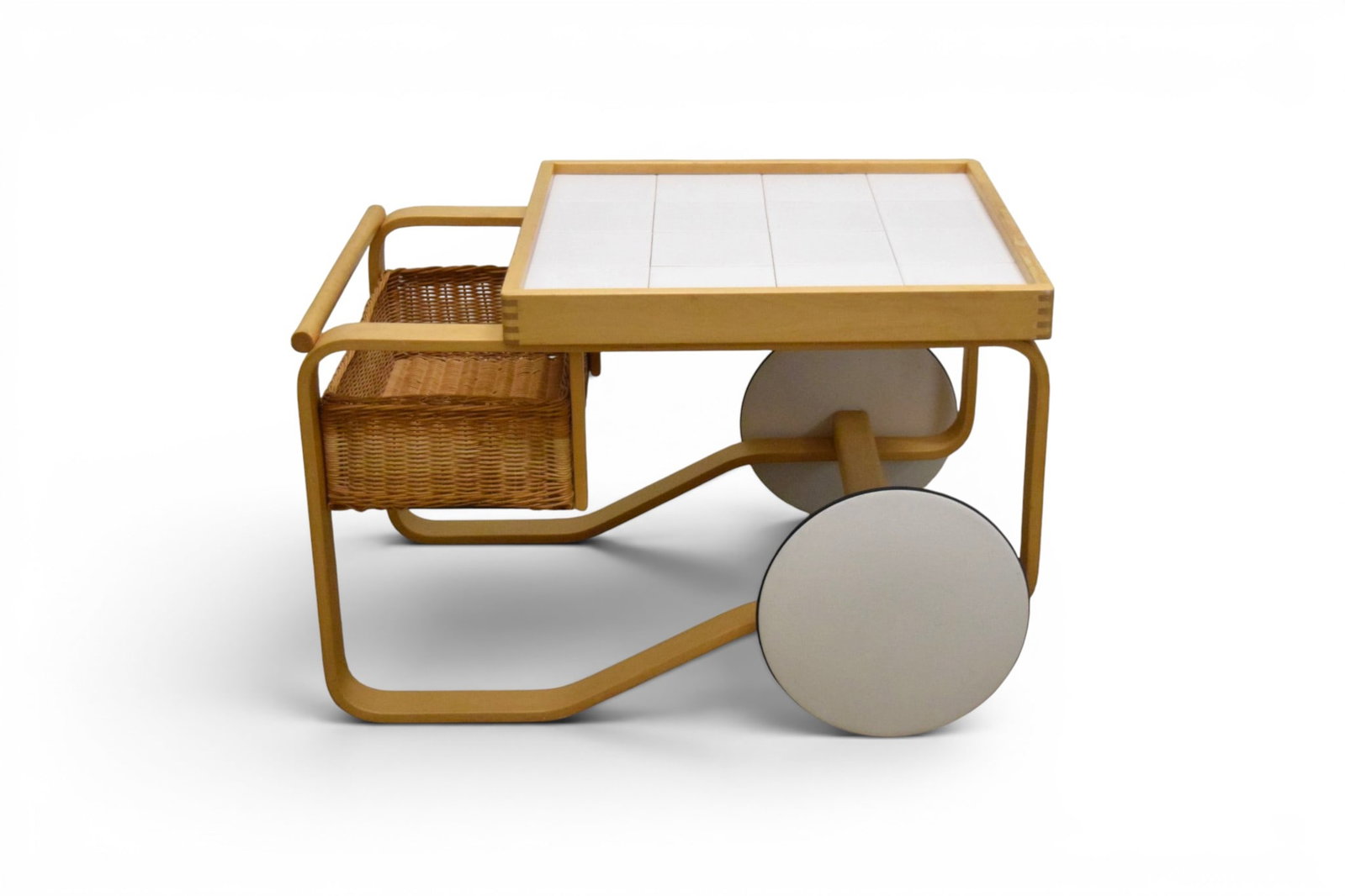 Alvar Aalto Serving Trolley (1 of 12)