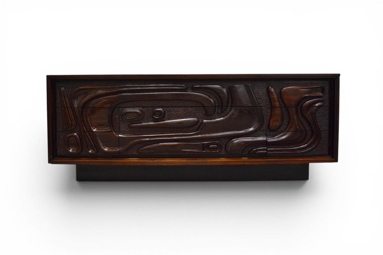 Pulaski Oceanic Sculpted Front Credenza (1 of 11)