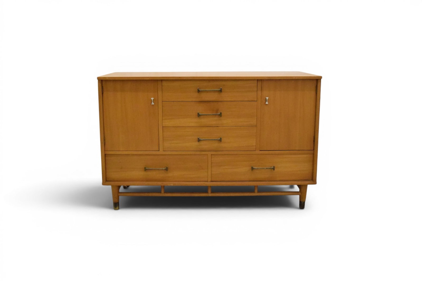 Milo Baughman for Drexel Today's Living Sideboard: Milo Baughman for Drexel, Today's Living sideboard. 2 doors with interior shelves, 3 central drawers and 2 drawers below. Marked Drexel inside top drawer. Dimensions: H: 30.5" W: 48" D: 18.375"