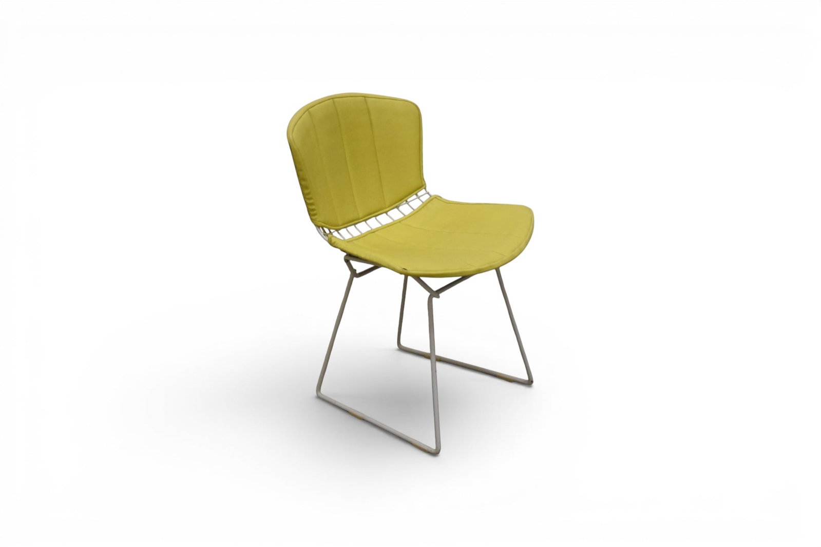 Harry Bertoia for Knoll Side Chair: Harry Bertoia for Knoll, "Bertoia" side chair. With yellow padded upholstery. Knoll label on the underside. Dimensions: H: 30.5" W: 21.25" D: 22", seat height 18"