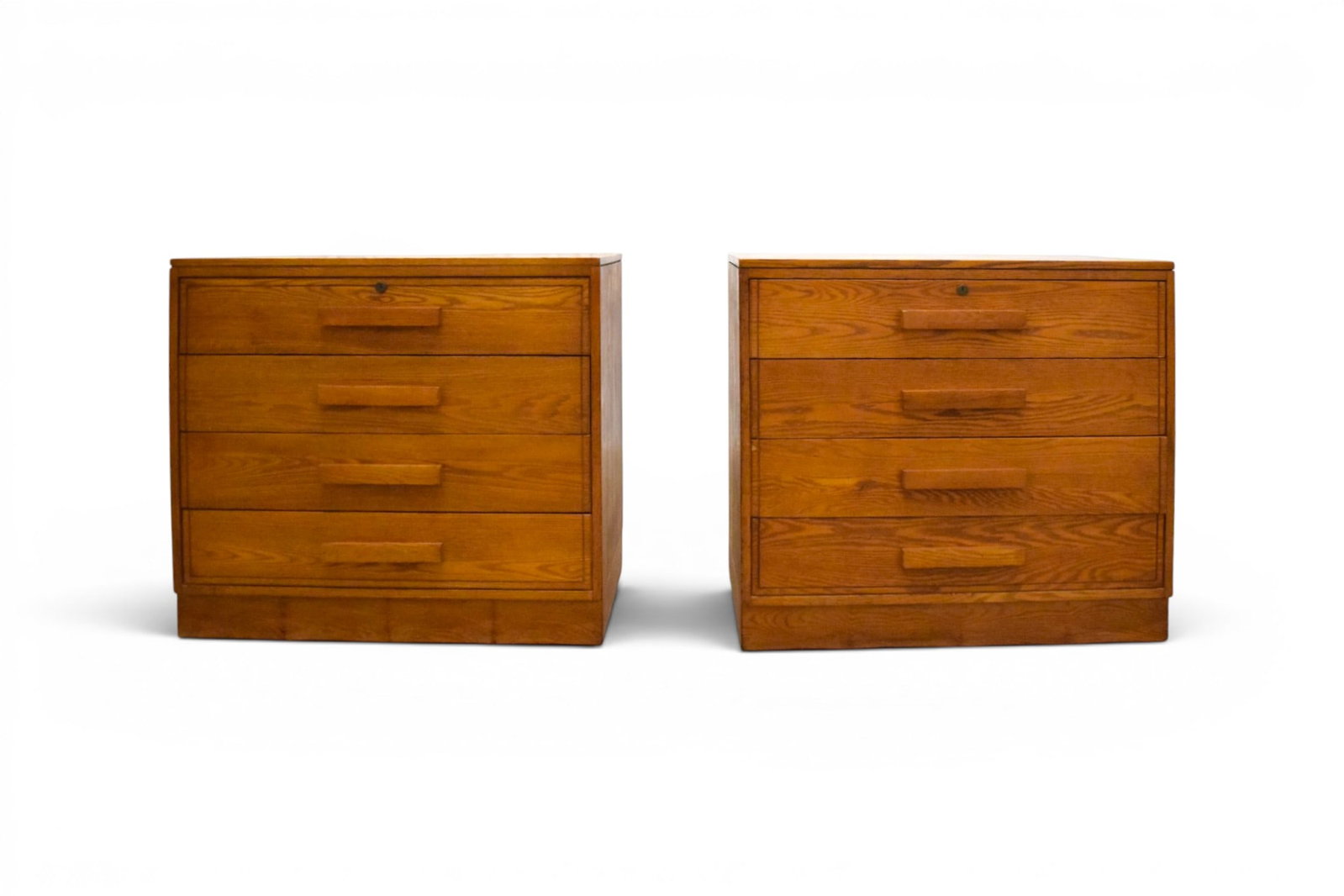 Pair Oak Arts & Crafts Style Chests (1 of 12)