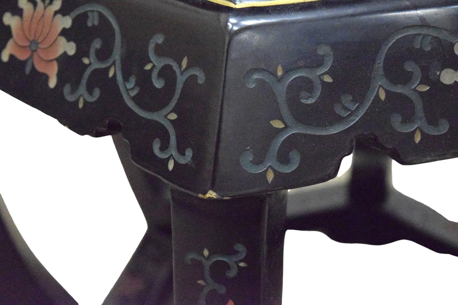 Chinese Lacquer Stool / Side Table - 9