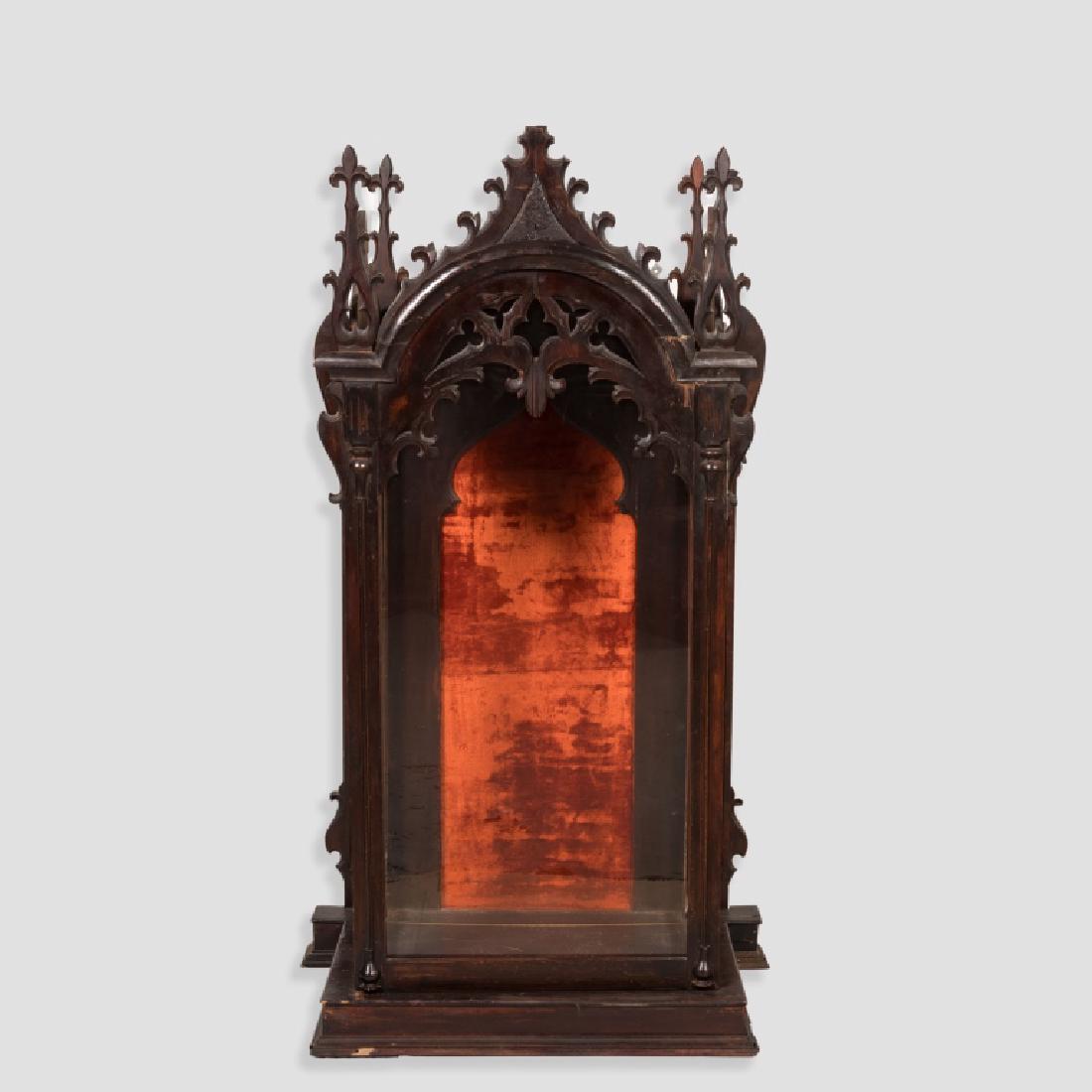 Gothic Table Top Showcase (1 of 4)