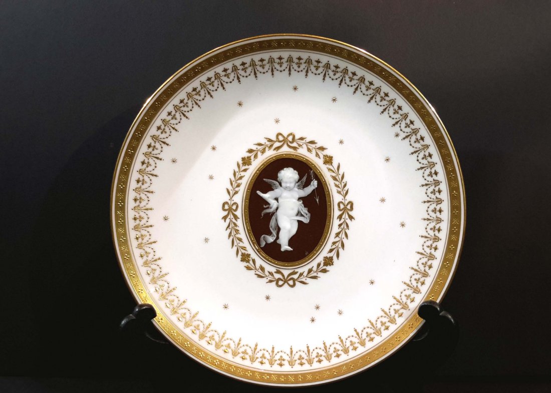 Mintons Pate-Sur-Pate Porcelain Fruit Plate C.1900 (1 of 4)