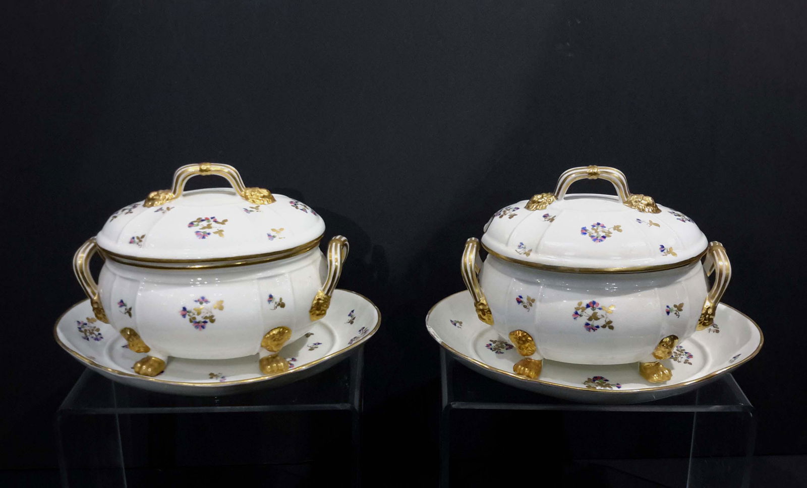 Pair of Early 19C.  Crown Derby Sauce Tureens (1 of 8)