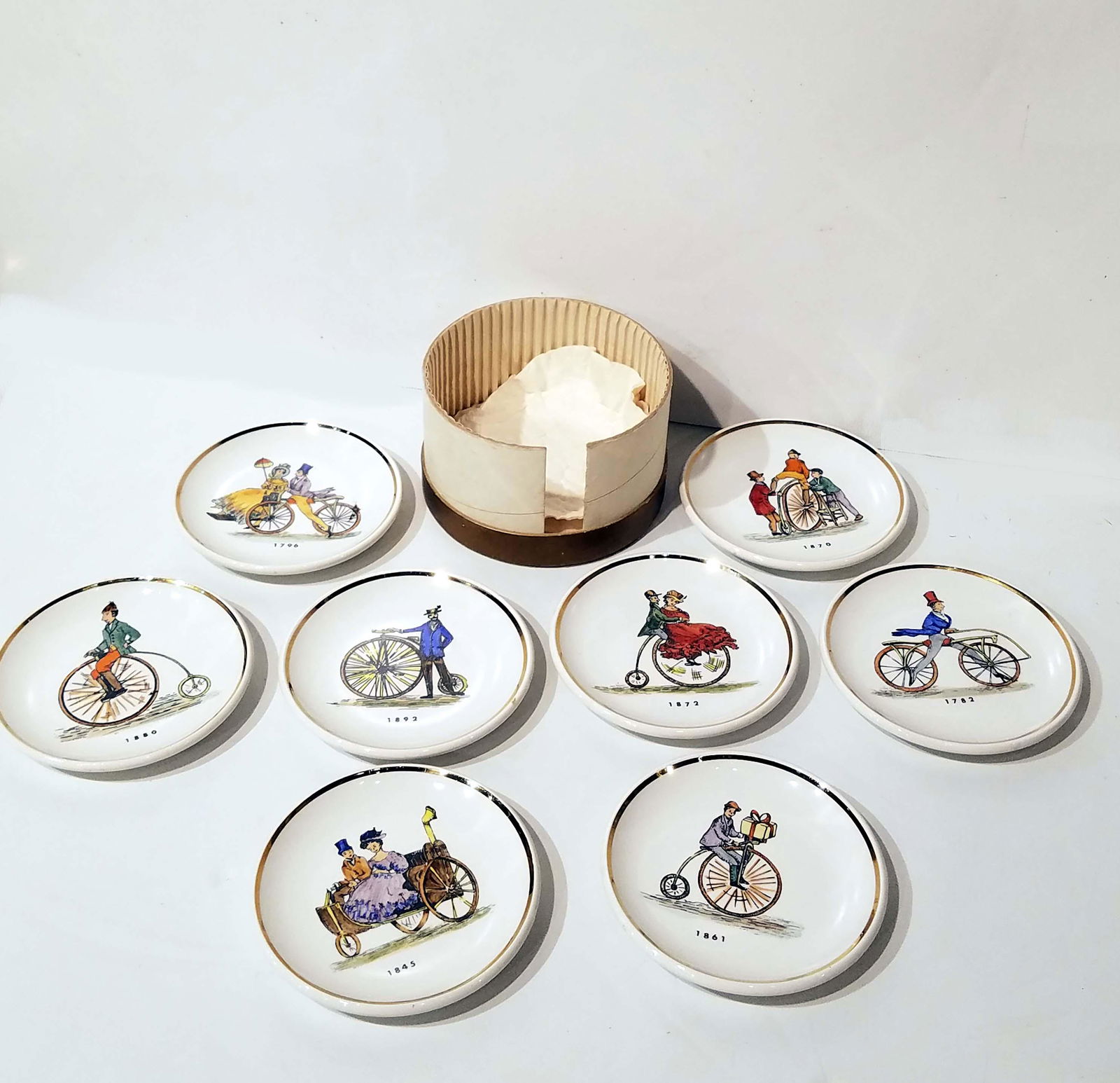 Il Mondo Alla Rovescia Set of 8 Piero Fornasetti Coasters (1 of 12)