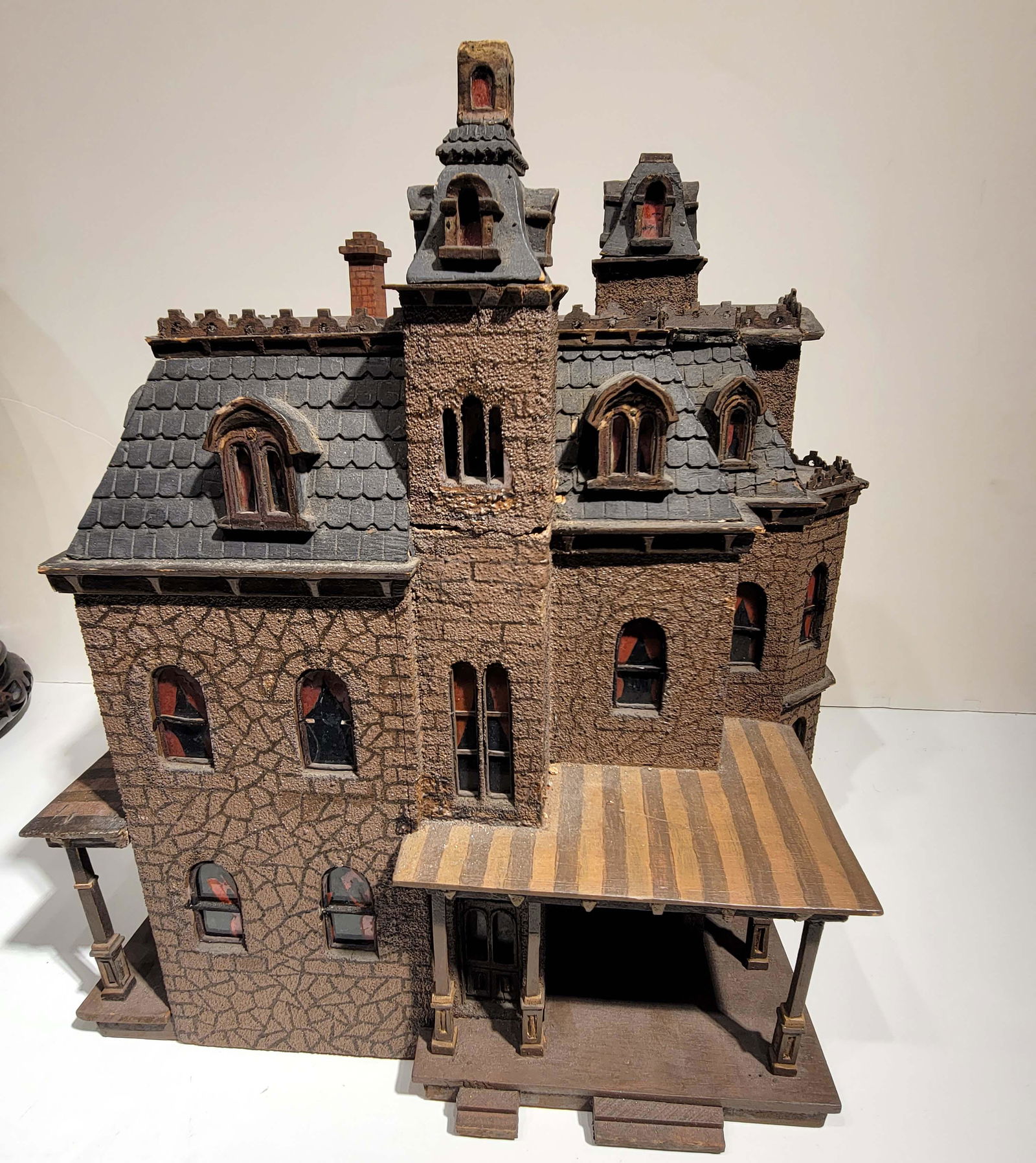 American Antique Model of a Tudor House (1 of 12)