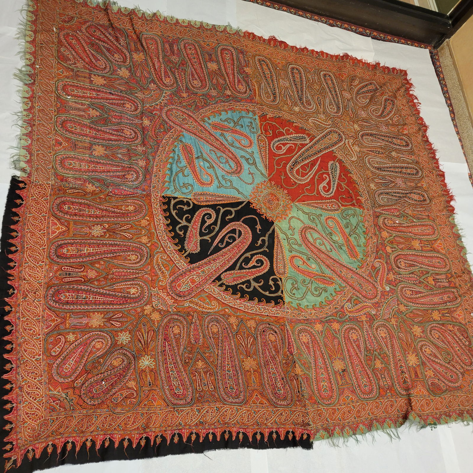 Wonderful Sozani Kashmir Shawl Hand Embroidered 19C. (1 of 16)