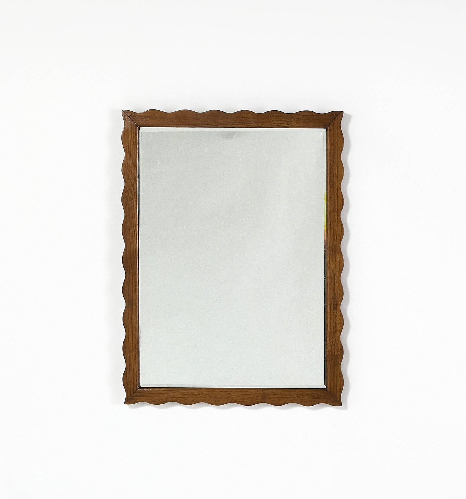 Paolo BUFFA: Paolo BUFFA Miroir – circa 1940 Cadre en noyer, miroir 60 × 46 cm A walnut mirror by Paolo Buffa – circa 1940 23.62 × 18.11 in Paolo BUFFA