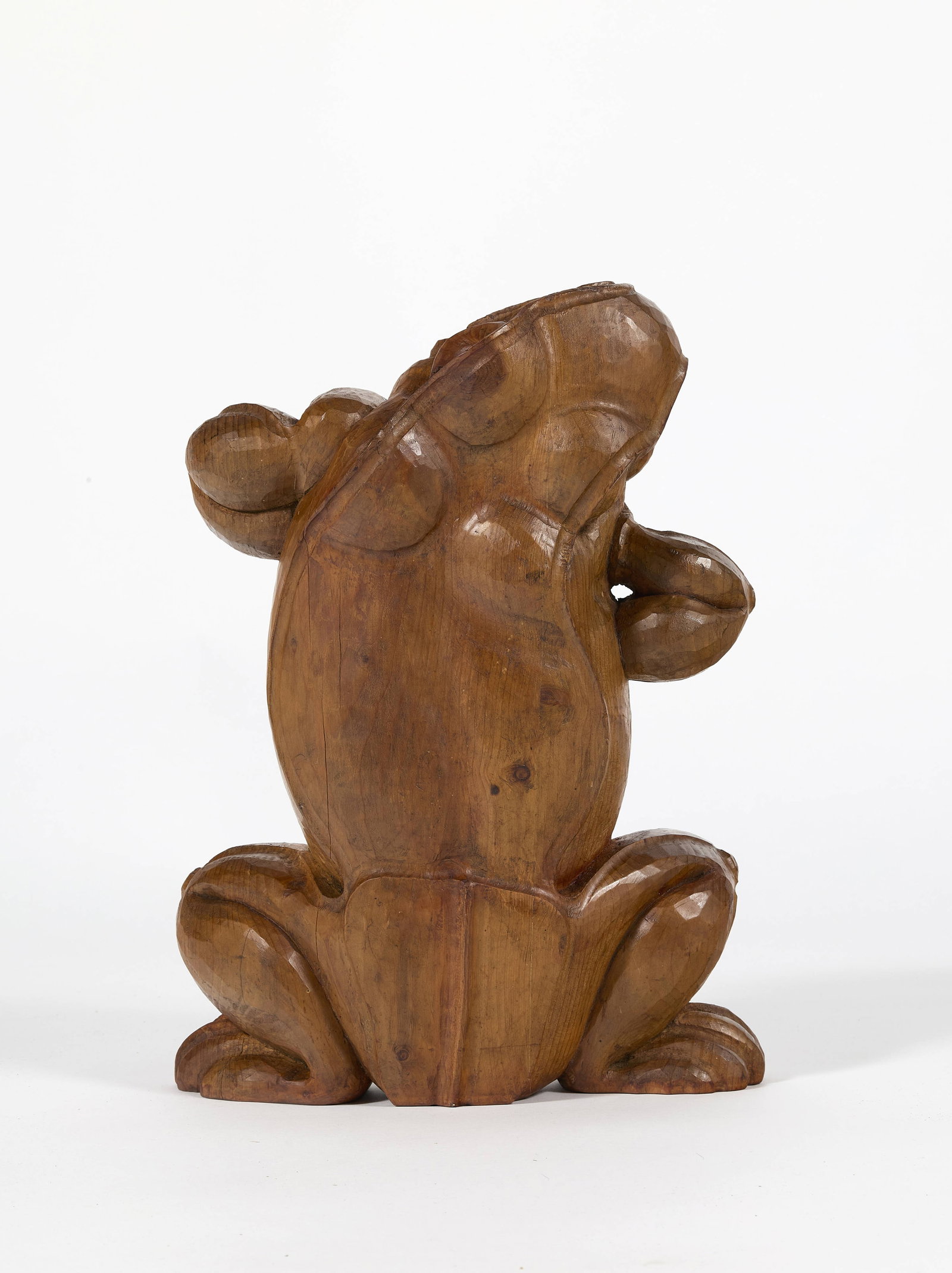 Gabriella CRESPI: Gabriella CRESPI « Rana » – 1973 Sculpture en érable champêtre représentant une grenouille 38 × 27,5 cm Un certificat des archives Gabriella Crespi