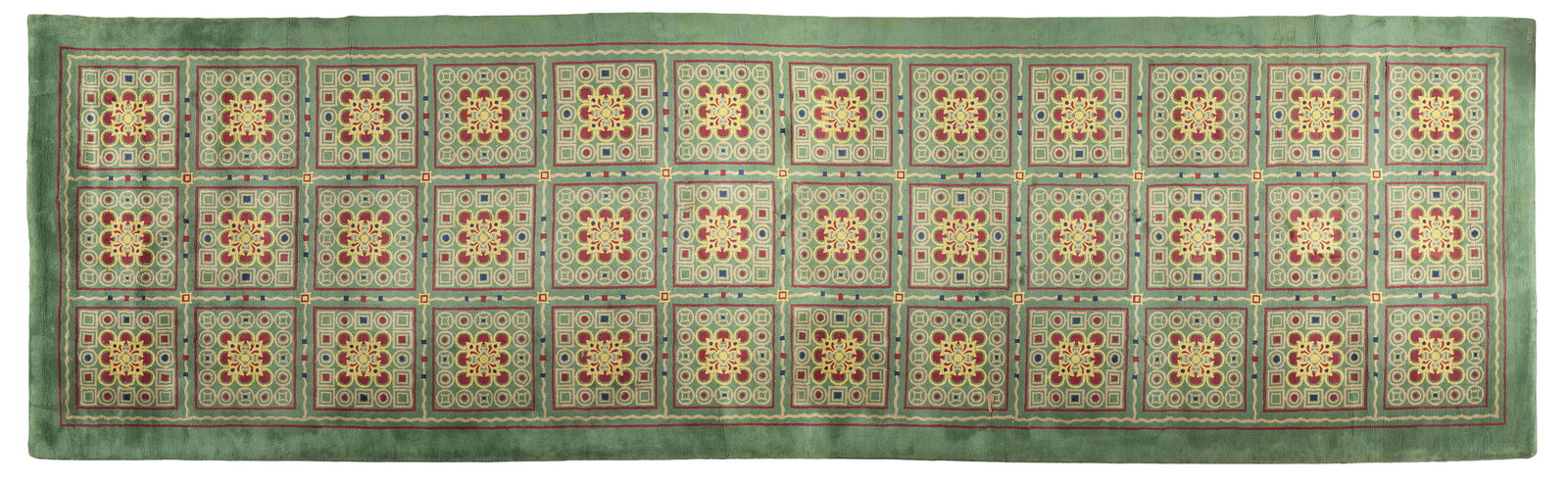 Jules LELEU: Jules LELEU Spectaculaire tapis n°553 – modèle créé en 1948 Laine de couleur Signé Leleu dans la trame 782 × 231 cm Provenance : Ancien appartement de M