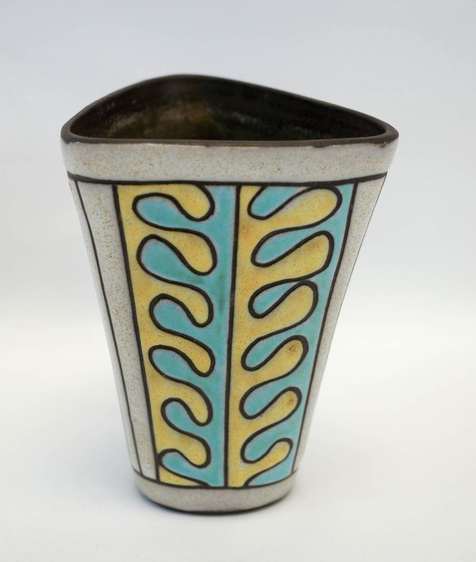 Michael Andersen Triangular Vase Marianne Starck: This signed triangular vase measures 5" tall and is in excellent condition with no damage or repairs. We ship most items in house. Exclusions include furniture, oversized framed artwork and heavier it