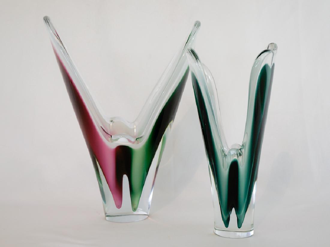 Paul Kedelv Flygsfors Coquille Glass, Two Pieces: Paul Kedelv Flygsfors Coquille Glass. Measure 10.5" and 11" tall..Both are in excellent condition with no chips, cracks or repairs. We ship most items in house. Exceptions include most furniture, larg