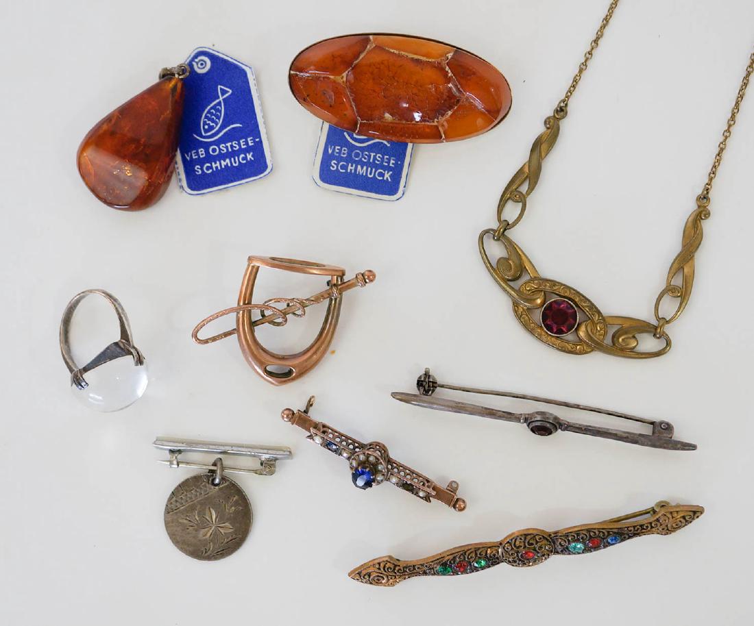 Estate Lot of Vintage Art Deco Jewelry: Estate lot of vintage and antique jewelry. From Victorian to Modernist, 10k gold bar pin, 9k or 10k Horseshoe pin, Art Deco bar pin unmarked, Art Deco bar pin .900 silver, Kordes & Lichtenfels necklac
