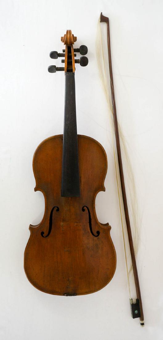 Antique 4/4 Violin with Bow and Case: Antique 4/4 violin with case and bow. Violin has one crack measuring 1.75". Needs repair and/or restoration. We ship most items in-house with the exception of firearms, large and/or heavy items and an
