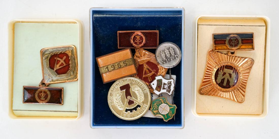 Vintage Russian Soviet Union Pins and Medals: Group of vintage Russian, Soviet Union, C.C.C.P. pins and medals. We ship most items in-house with the exception of firearms, large and/or heavy items and any other items/s that say special shipping r