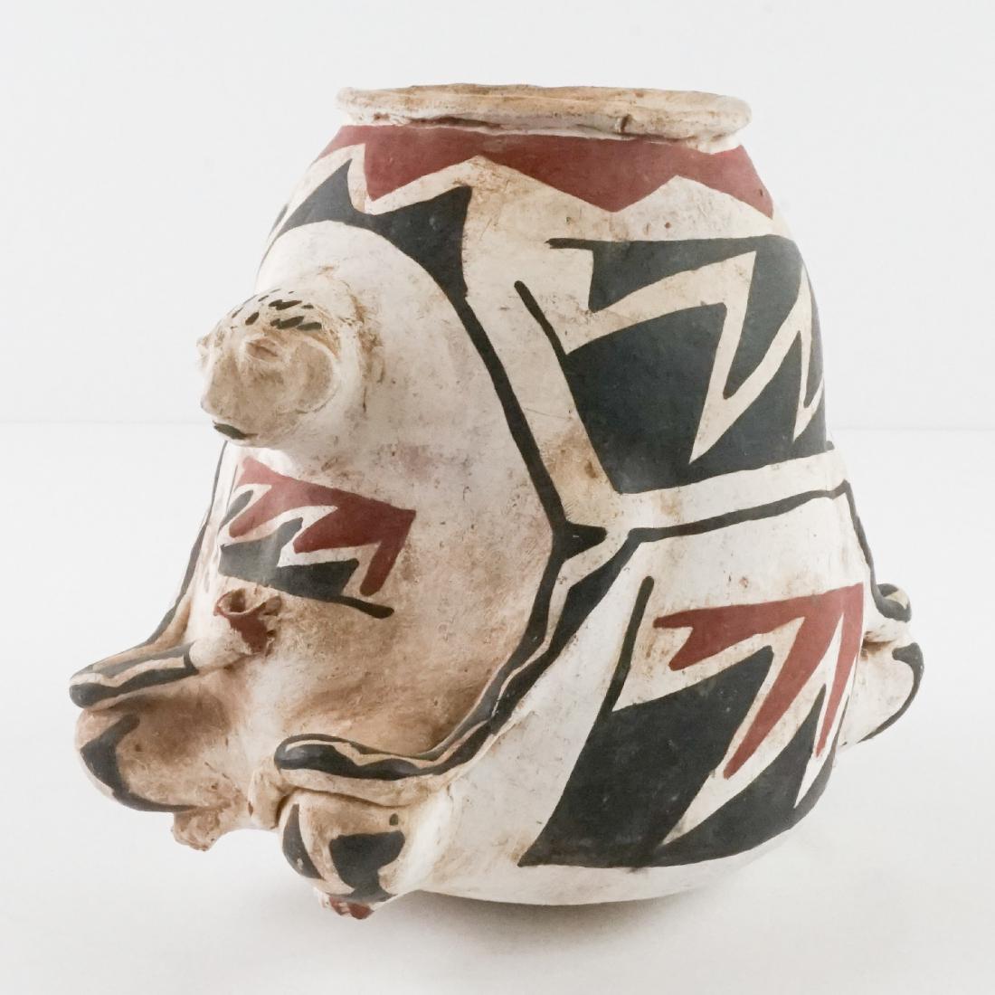Casa Grande Effigy Figural Pot (1 of 5)