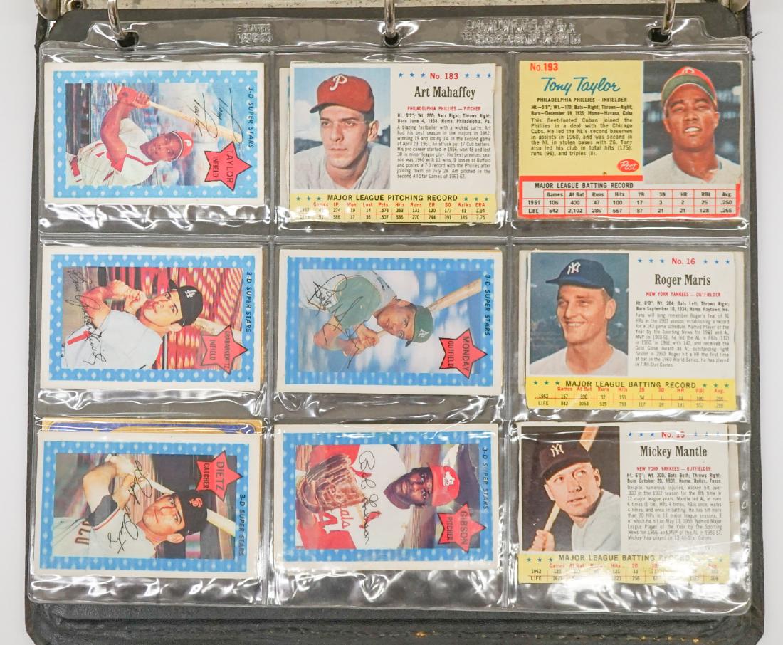 Group of 1971 Topps Baseball Cards and more (1 of 4)